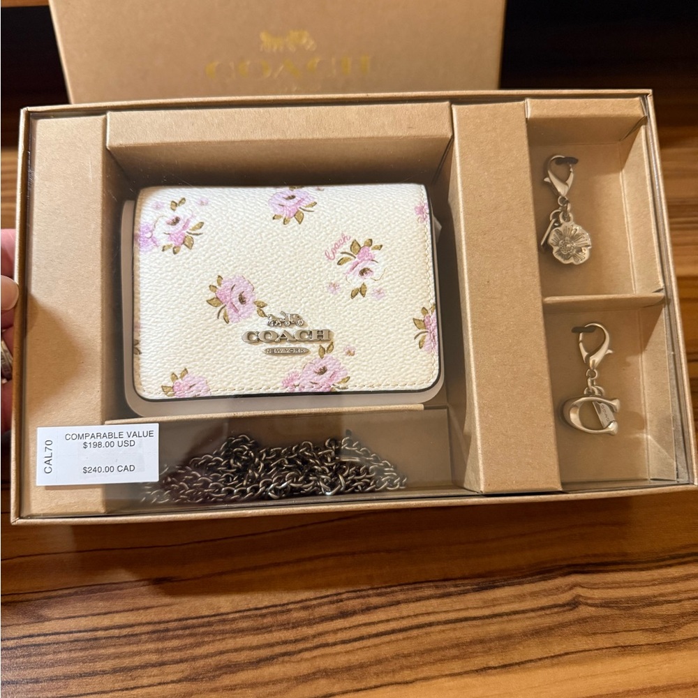 $198 Retail Coach Boxed Mini Wallet on Chain Clutch Floral Print Charm Set